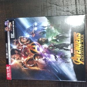 Avengers Infinity War Ultra HD, Blu-ray Disc, digital code and book
